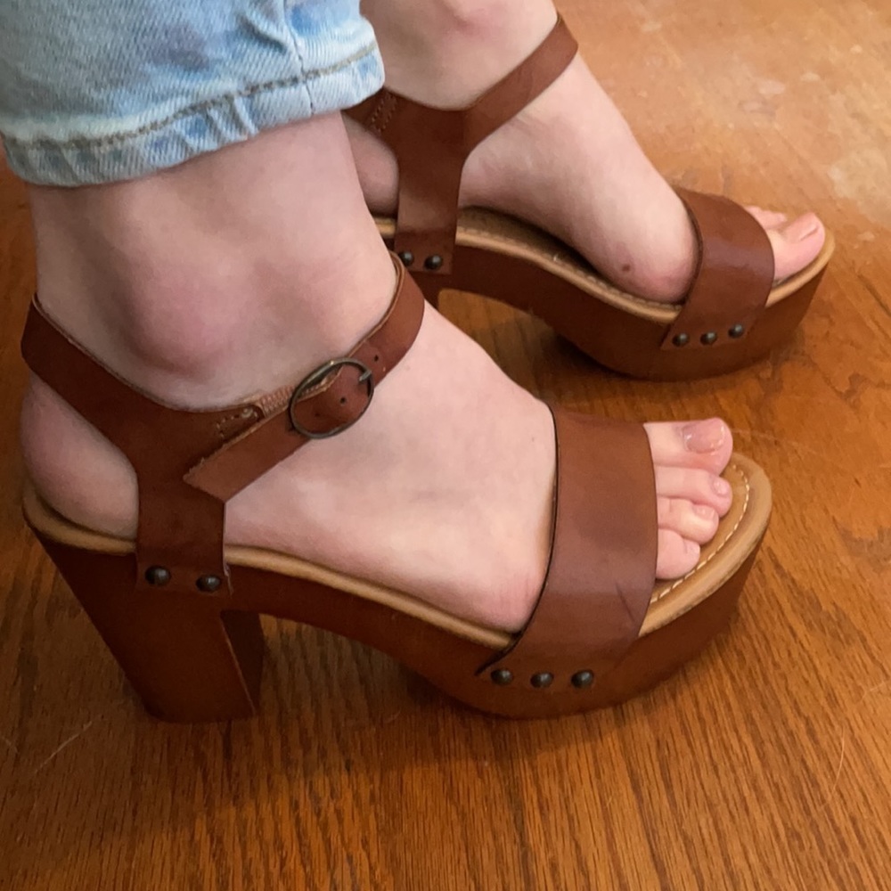 Madden Girl Brown Congnac Heeled Platform Sandal